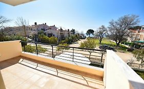Guedin Sea Side Maisonette